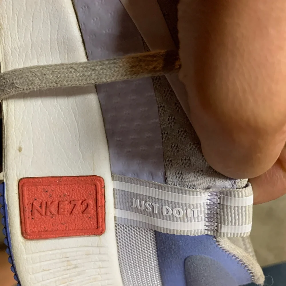 Nike Sneakers - Picture 3 of 6